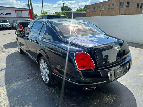 2013 Bentley Continental Flying Spur MSRP 203195/MULLINERDRIVINGSPECIFICATIONPKG/REARVI