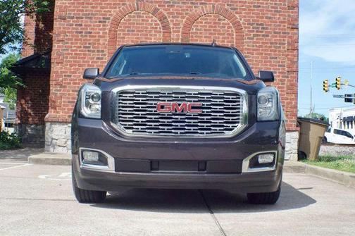 Iridium Metallic 2016 GMC Yukon XL SLT