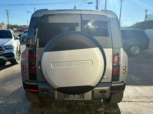 2022 Land Rover Defender 90 X-Dynamic S