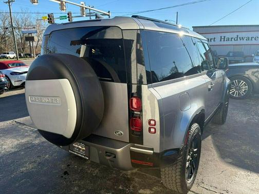 2022 Land Rover Defender 90 X-Dynamic S