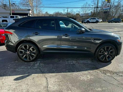 2020 Jaguar F-PACE 25t Prestige