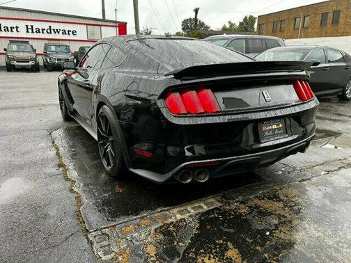 2018 Ford Shelby GT350 Base