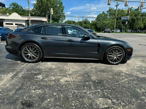 2020 Porsche Panamera 4S