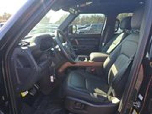 2024 Land Rover Defender P400 X