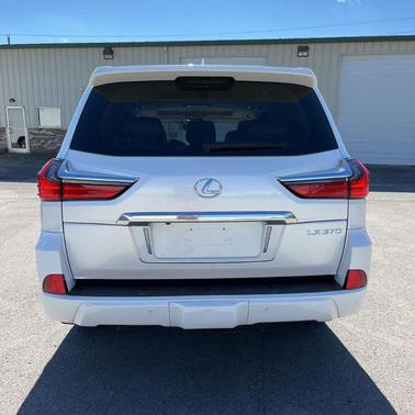 2021 Lexus LX 570 Three-Row