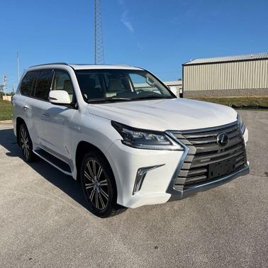 2021 Lexus LX 570 Three-Row