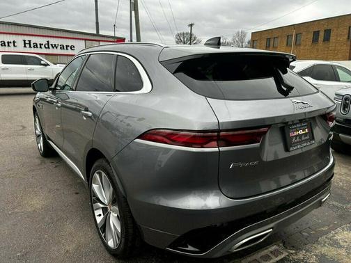 2023 Jaguar F-PACE R-Dynamic S