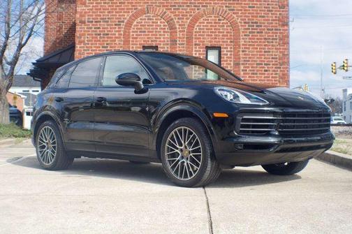 2023 Porsche Cayenne Platinum Edition