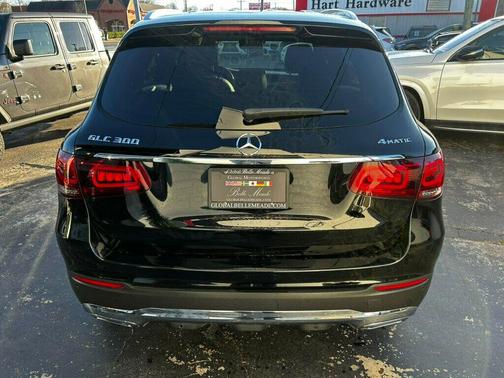 2022 Mercedes-Benz GLC 300 Base 4MATIC