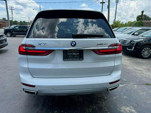 2022 BMW X7 xDrive40i