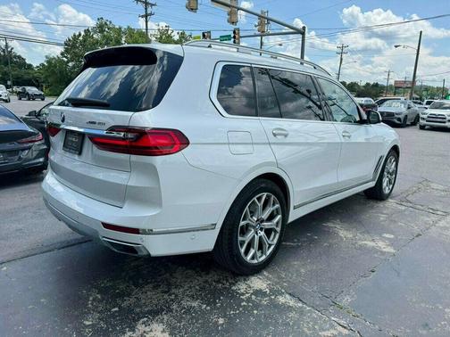 2022 BMW X7 xDrive40i