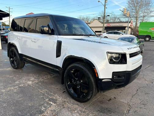 2023 Land Rover Defender 110 V8