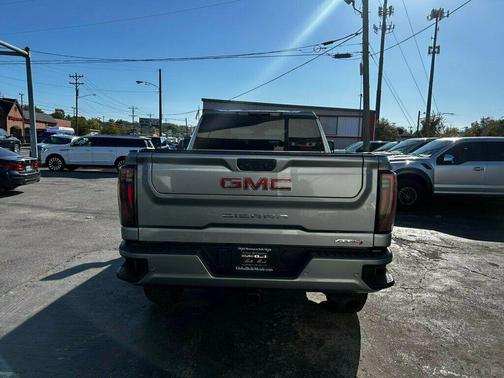2024 GMC Sierra 2500 AT4