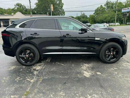 2023 Jaguar F-PACE S