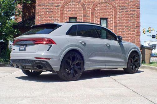 Nardo Gray 2024 Audi RS Q8 4.0T quattro