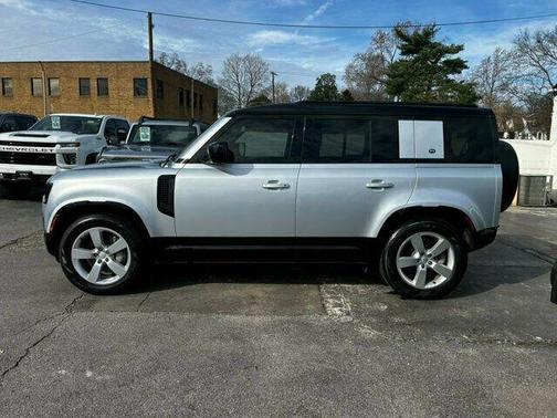 2022 Land Rover Defender 110 X-Dynamic HSE