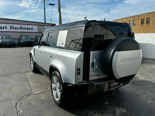 2022 Land Rover Defender 110 X-Dynamic HSE