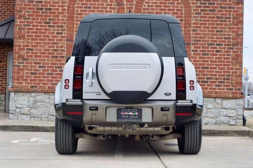 2022 Land Rover Defender 110 X-Dynamic HSE