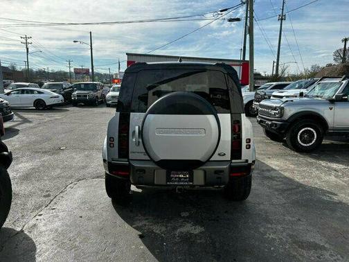 2022 Land Rover Defender 110 X-Dynamic HSE