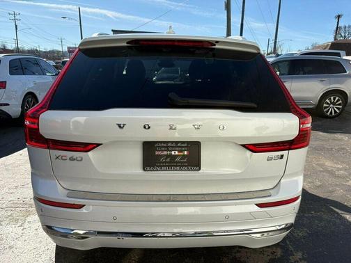 2023 Volvo XC60 B5 Plus Bright Theme
