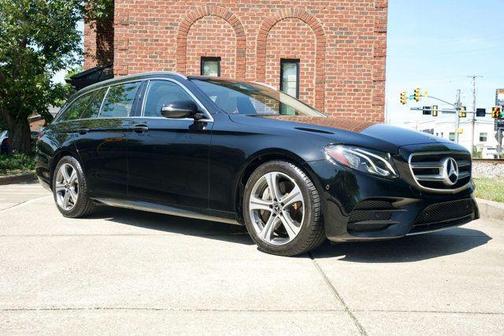 Black 2018 Mercedes-Benz E-Class E 400