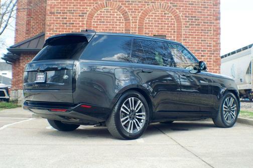 2023 Land Rover Range Rover P530 SE