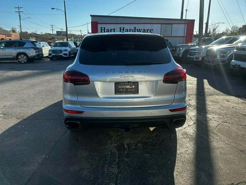 2018 Porsche Cayenne 