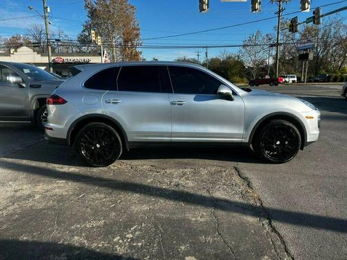 2018 Porsche Cayenne 