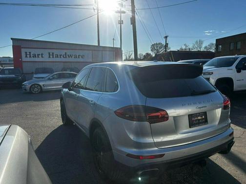 2018 Porsche Cayenne 