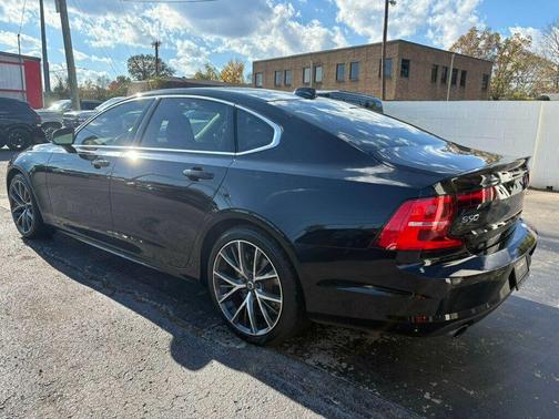 2019 Volvo S90 T5 Momentum