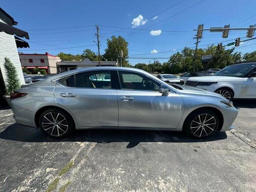 2022 Lexus ES 350 Base