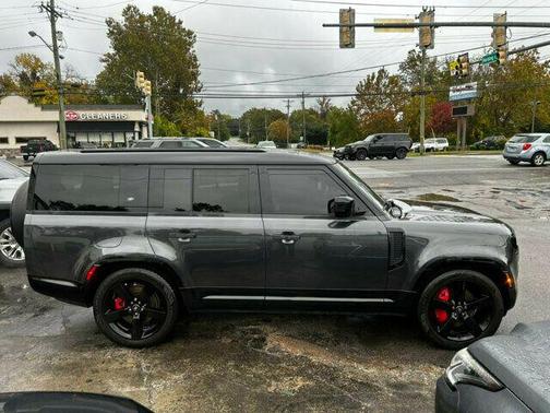 2023 Land Rover Defender X-Dynamic SE