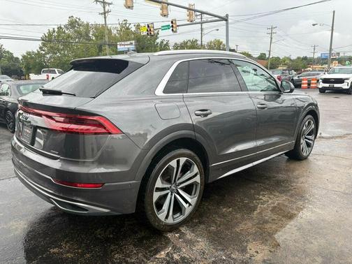2019 Audi Q8 Prestige