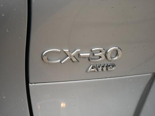 Photo 4 of 27 of 2021 Mazda CX-30 Preferred