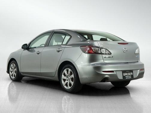 2013 Mazda Mazda3 i Sport