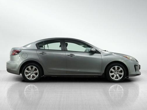 2013 Mazda Mazda3 i Sport