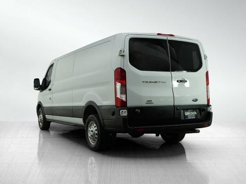 2022 Ford Transit-250 Base