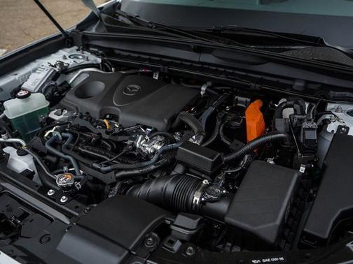 2025 Mazda CX-50 Hybrid Preferred Package