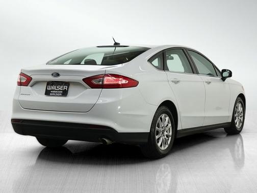 2016 Ford Fusion S