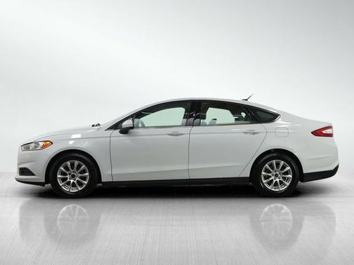 2016 Ford Fusion S