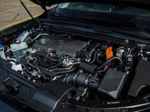 2025 Mazda CX-50 Hybrid Preferred Package