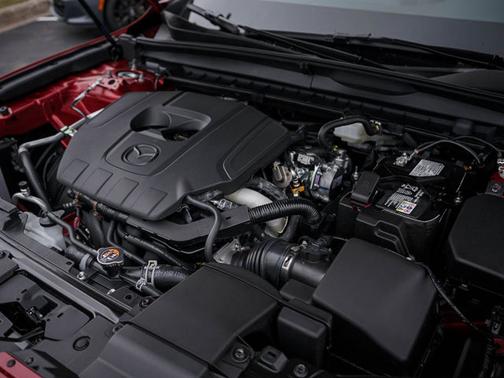 2025 Mazda CX-50 2.5 S Preferred Package