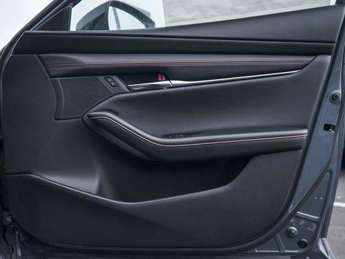 2026 Mazda Mazda3 2.5 S Carbon Edition