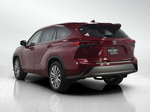 2023 Toyota Highlander Platinum