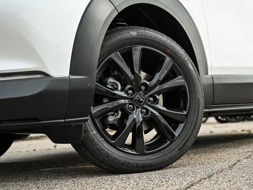 Snowflake White Pearl Mica 2026 Mazda CX-30 2.5 S Aire Edition