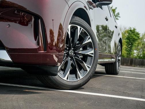 2025 Mazda CX-90 S Premium Package