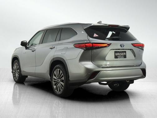 2021 Toyota Highlander Hybrid Platinum