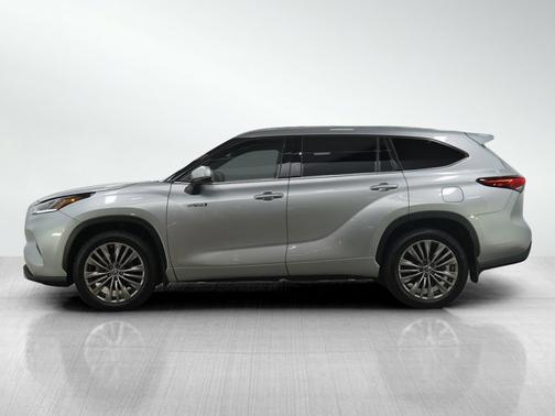 2021 Toyota Highlander Hybrid Platinum