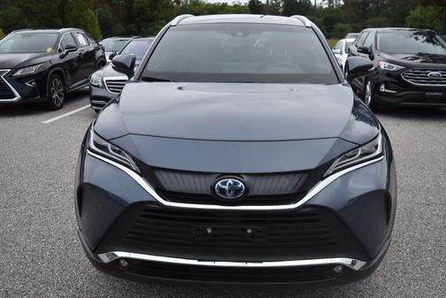 Titanium Glow 2024 Toyota Venza Limited