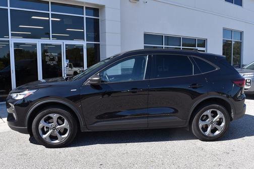 Black Metallic 2025 Ford Escape ST-Line